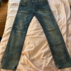 Diesel men’s jeans in size waist 32 L 32
